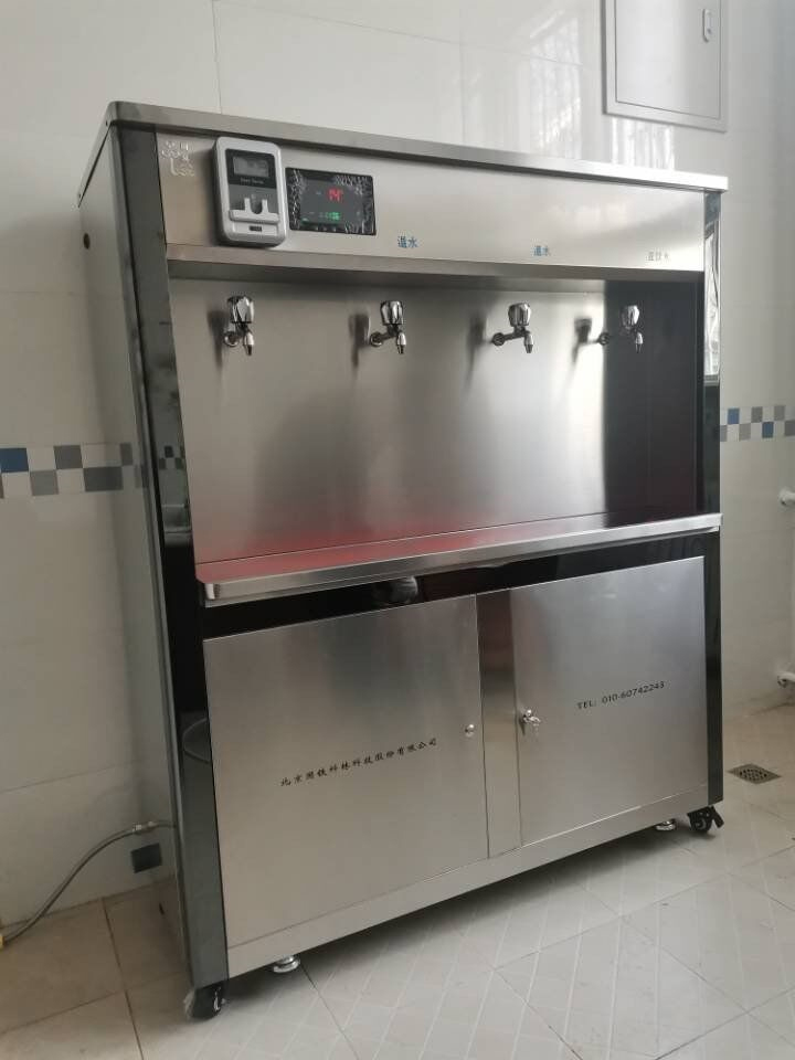 校園刷卡直飲水機(jī)，讓師生喝上了健康安全的直飲水